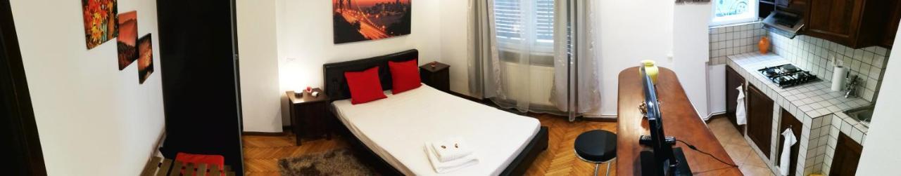 Martini Studio Apartman Bukarest Kültér fotó
